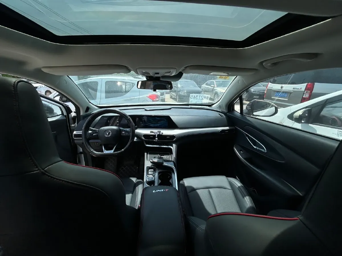 2020 ChangAn UNI-T 1.5T 180HP L4 7DCT,autocango,china used car exporter,china ev exporter,chinese used car exporter,chinese used ev exporter