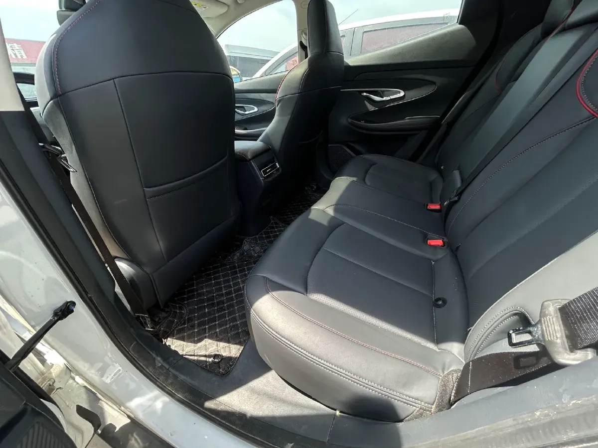 2020 ChangAn UNI-T 1.5T 180HP L4 7DCT,autocango,china used car exporter,china ev exporter,chinese used car exporter,chinese used ev exporter