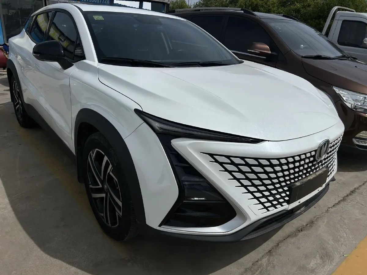 2020 ChangAn UNI-T 1.5T 180HP L4 7DCT,autocango,china used car exporter,china ev exporter,chinese used car exporter,chinese used ev exporter