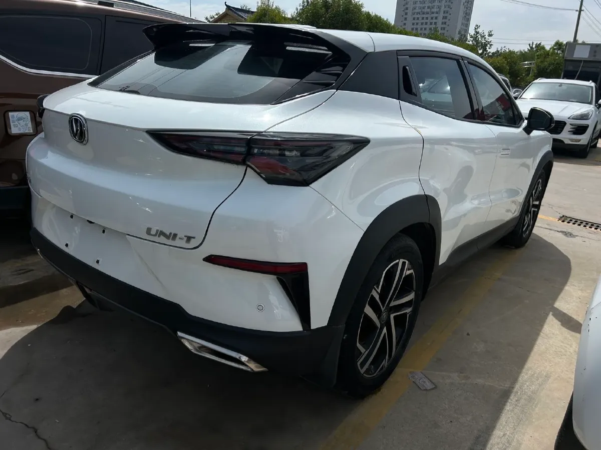 2020 ChangAn UNI-T 1.5T 180HP L4 7DCT,autocango,china used car exporter,china ev exporter,chinese used car exporter,chinese used ev exporter