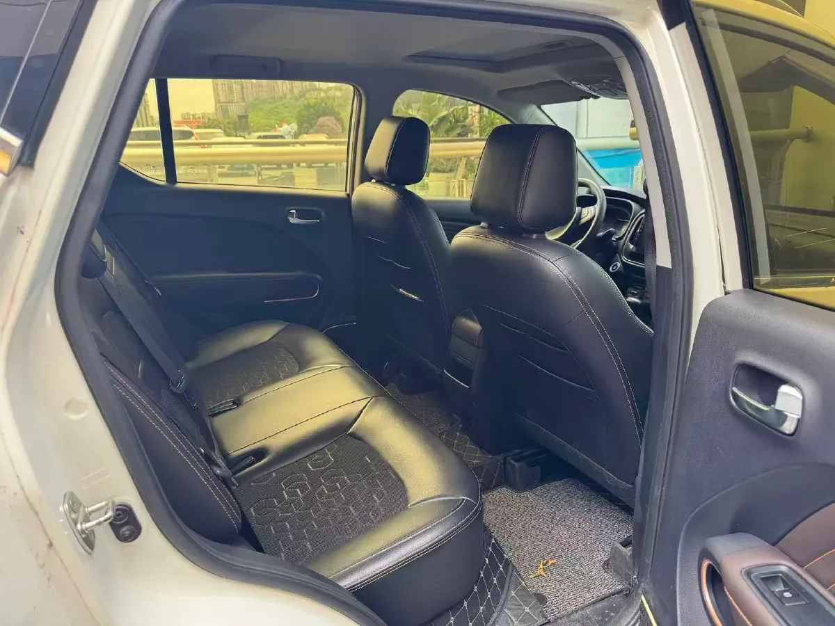 2017 GAC Trumpchi GS3 1.3T 137HP L4 6AT,autocango,china used car exporter,china ev exporter,chinese used car exporter,chinese used ev exporter