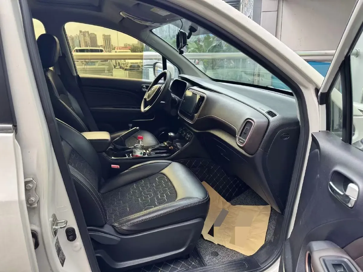 2017 GAC Trumpchi GS3 1.3T 137HP L4 6AT,autocango,china used car exporter,china ev exporter,chinese used car exporter,chinese used ev exporter