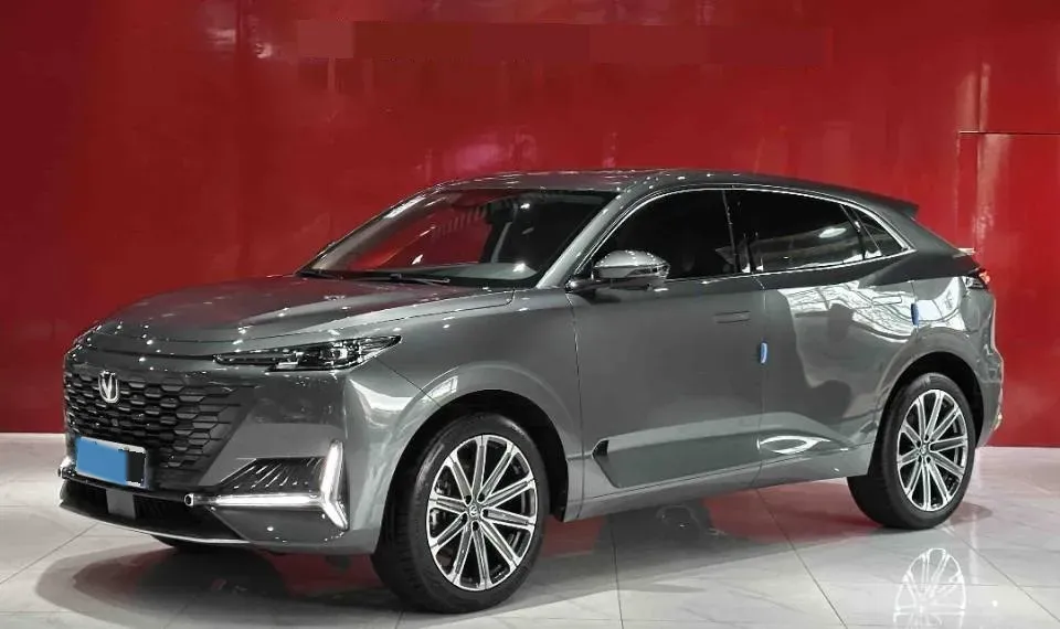 2024 ChangAn UNI-K 2.0T 233HP L4 8AT,autocango,china used car exporter,china ev exporter,chinese used car exporter,chinese used ev exporter