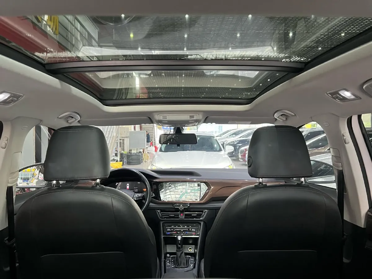 2022 Ford Transit 2.0T 202HP L4 6AT,autocango,china used car exporter,china ev exporter,chinese used car exporter,chinese used ev exporter