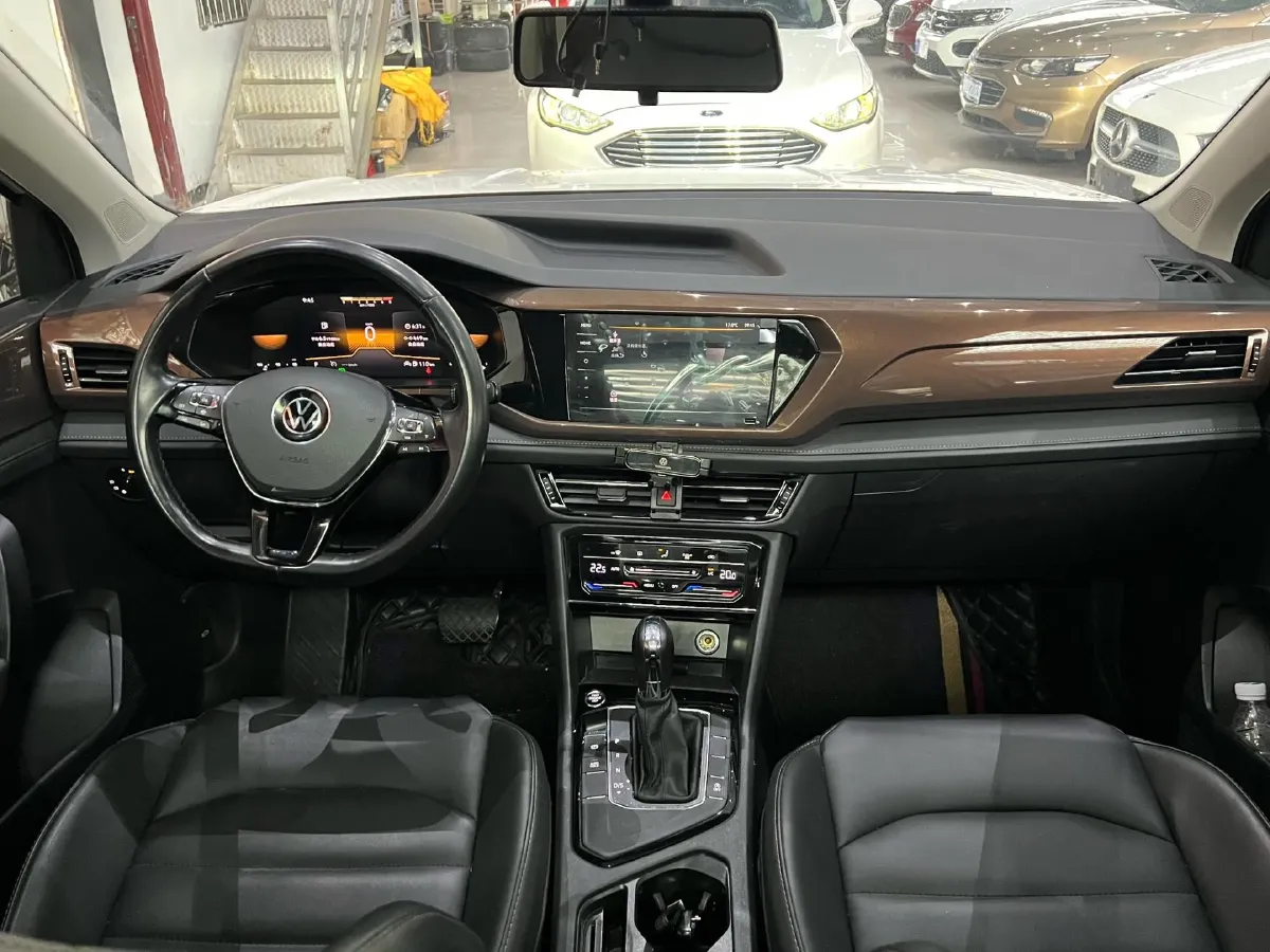 2022 Ford Transit 2.0T 202HP L4 6AT,autocango,china used car exporter,china ev exporter,chinese used car exporter,chinese used ev exporter