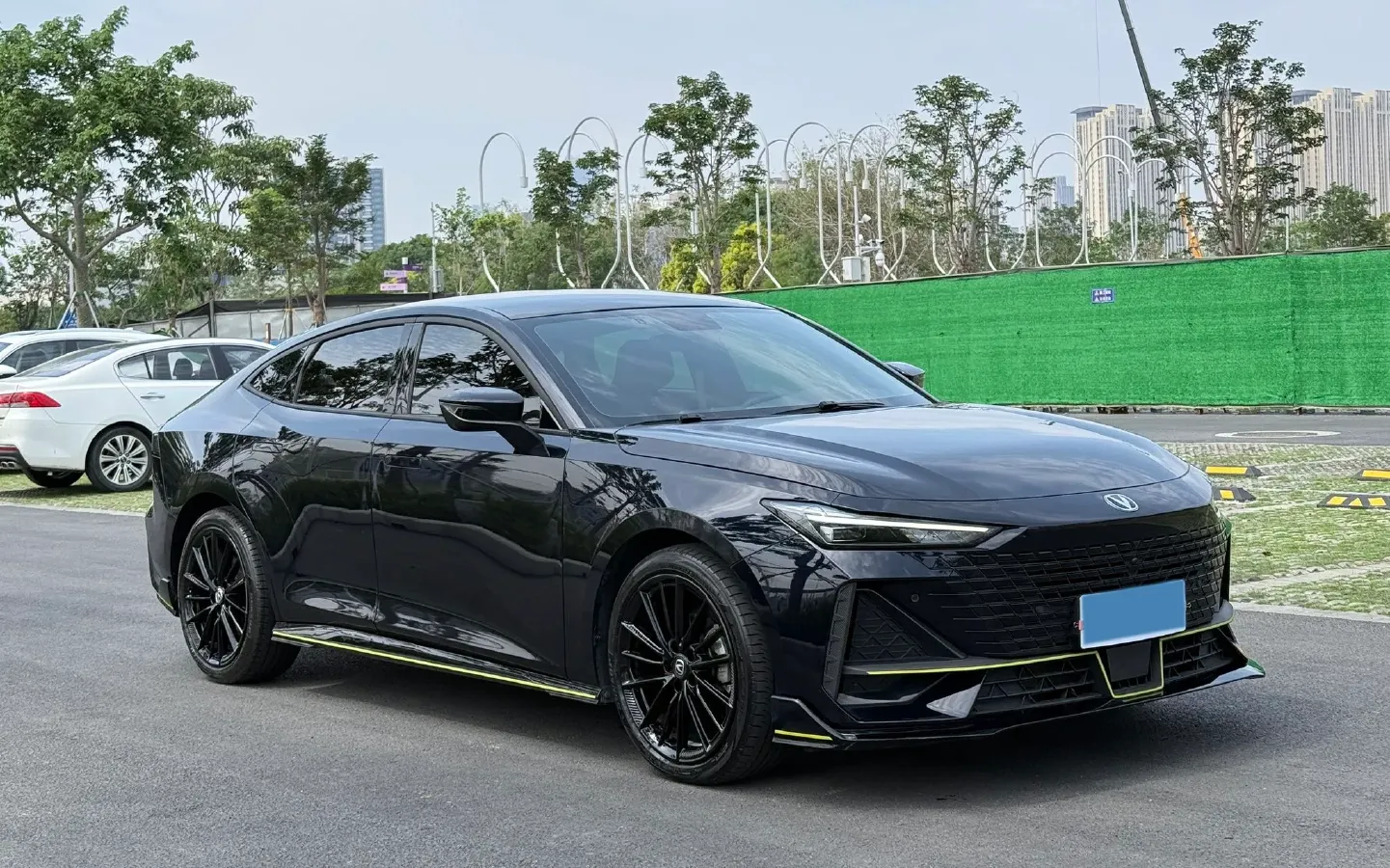 2023 ChangAn UNI-V 1.5T 188HP L4 7DCT,autocango,china used car exporter,china ev exporter,chinese used car exporter,chinese used ev exporter