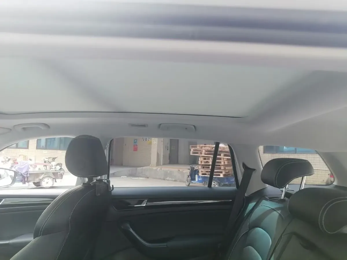 2019 Chevrolet Equinox 2.0T 260HP L4 9AT,autocango,china used car exporter,china ev exporter,chinese used car exporter,chinese used ev exporter