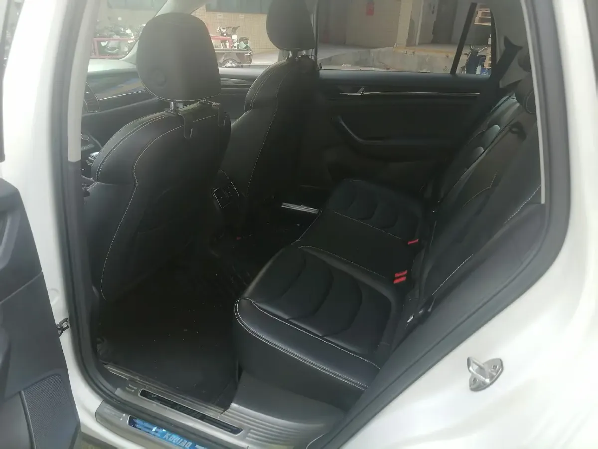 2019 Chevrolet Equinox 2.0T 260HP L4 9AT,autocango,china used car exporter,china ev exporter,chinese used car exporter,chinese used ev exporter