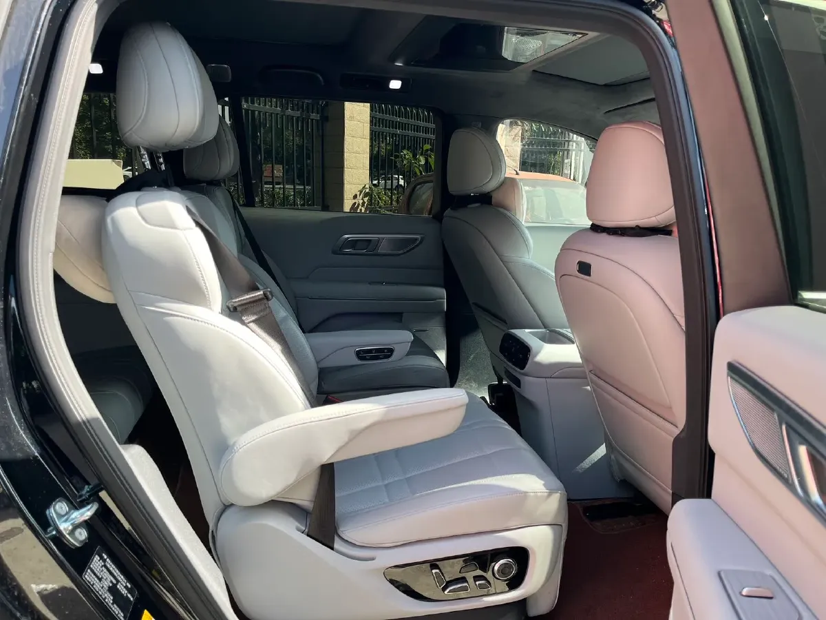 2025 Deepal S09 REEV 150HP REEV,autocango,china used car exporter,china ev exporter,chinese used car exporter,chinese used ev exporter