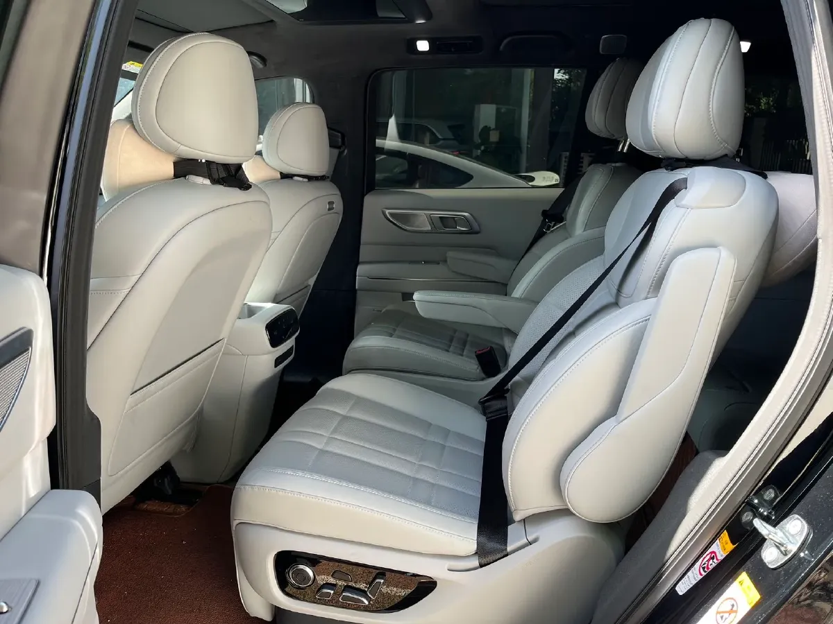 2025 Deepal S09 REEV 150HP REEV,autocango,china used car exporter,china ev exporter,chinese used car exporter,chinese used ev exporter