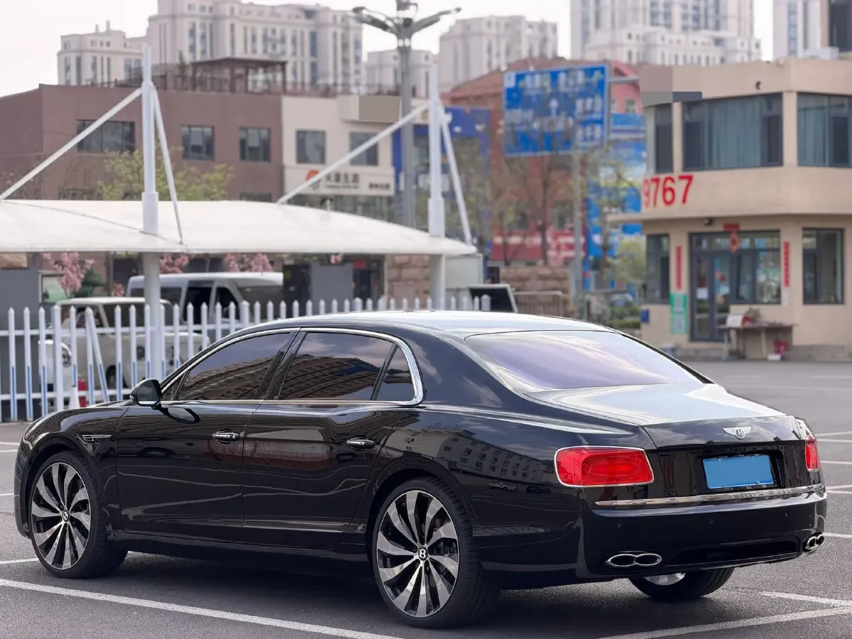 2017 Bentley Flying Spur 4.0T 528HP V8 8AT,autocango,china used car exporter,china ev exporter,chinese used car exporter,chinese used ev exporter