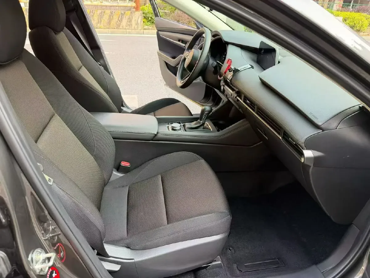 2023 Mazda 3 Axela 2.0L 158HP L4 6AT,autocango,china used car exporter,china ev exporter,chinese used car exporter,chinese used ev exporter