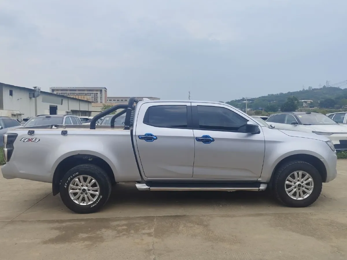 2023 Isuzu LingTuo 2.5T 150HP L4 8AT,autocango,china used car exporter,china ev exporter,chinese used car exporter,chinese used ev exporter