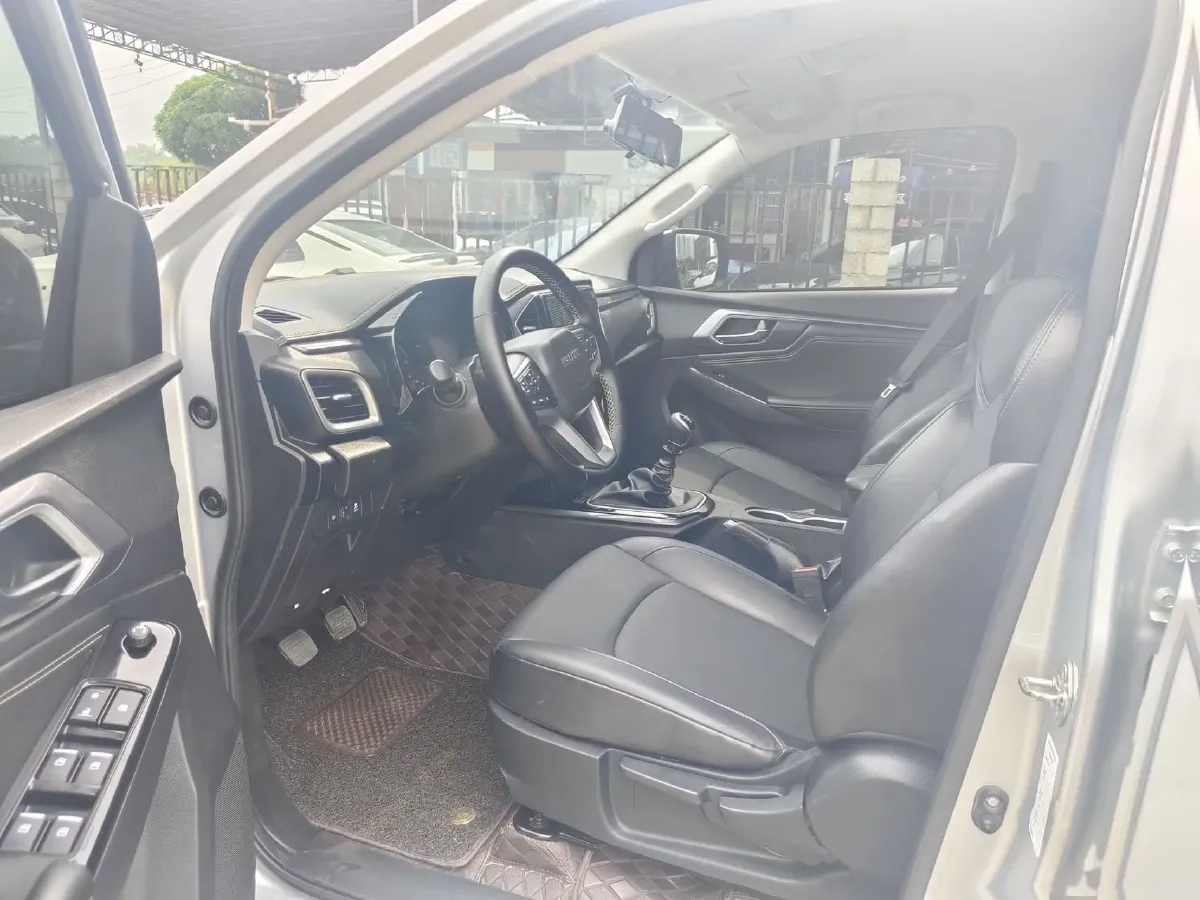 2023 Isuzu LingTuo 2.5T 150HP L4 8AT,autocango,china used car exporter,china ev exporter,chinese used car exporter,chinese used ev exporter