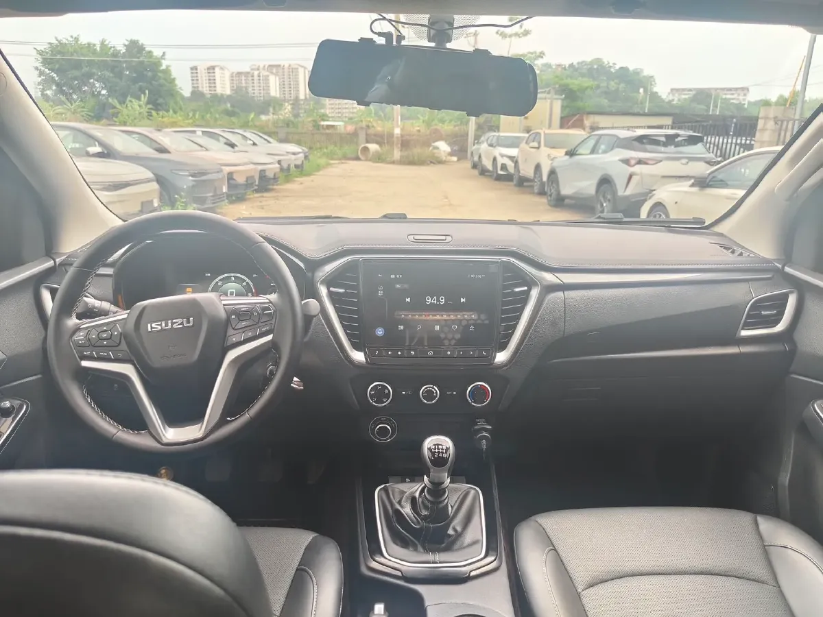 2023 Isuzu LingTuo 2.5T 150HP L4 8AT,autocango,china used car exporter,china ev exporter,chinese used car exporter,chinese used ev exporter