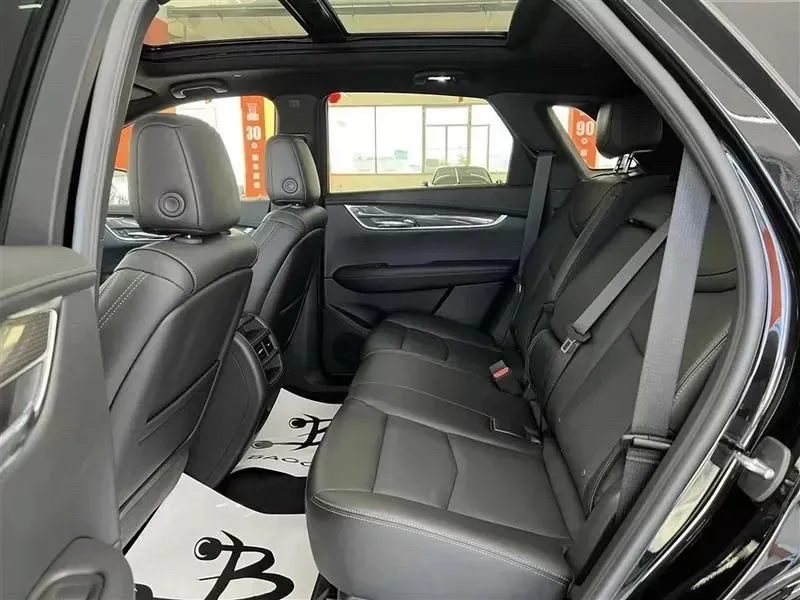 2022 Cadillac XT5 2.0T 237HP L4 9AT,autocango,china used car exporter,china ev exporter,chinese used car exporter,chinese used ev exporter
