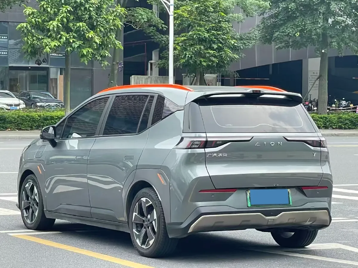 2022 Geely Okavango 1.8T 184HP L4 7DCT,autocango,china used car exporter,china ev exporter,chinese used car exporter,chinese used ev exporter