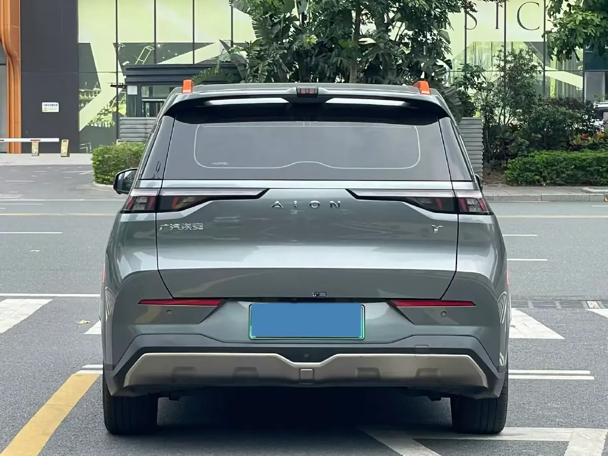 2022 Geely Okavango 1.8T 184HP L4 7DCT,autocango,china used car exporter,china ev exporter,chinese used car exporter,chinese used ev exporter
