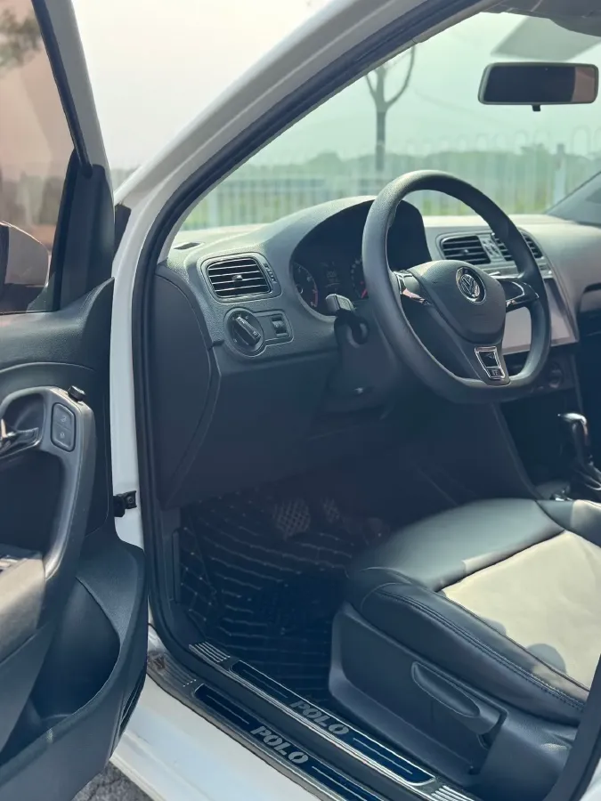 2016 Volkswagen Polo 1.4L 90HP L4 6AT,autocango,china used car exporter,china ev exporter,chinese used car exporter,chinese used ev exporter