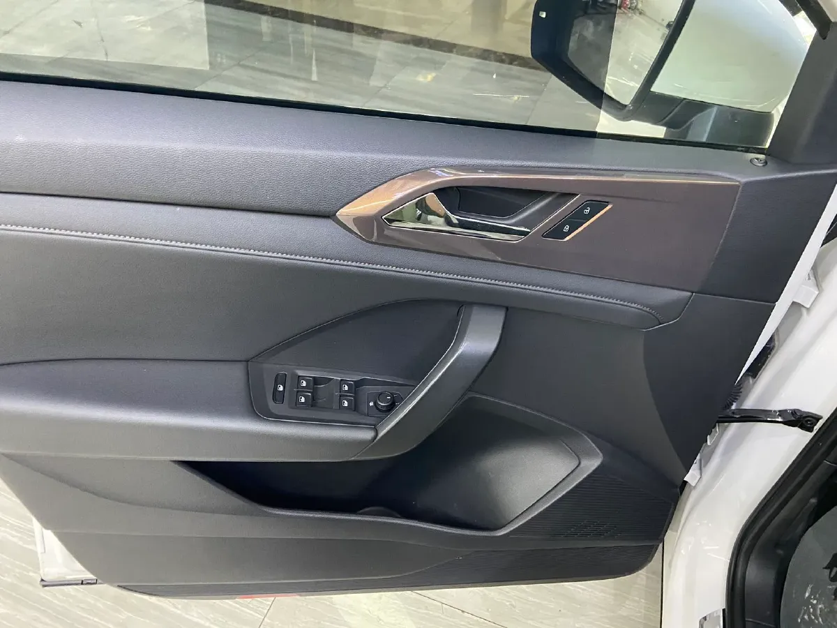 2022 Volkswagen Tharu 1.4T 150HP L4 7DCT,autocango,china used car exporter,china ev exporter,chinese used car exporter,chinese used ev exporter