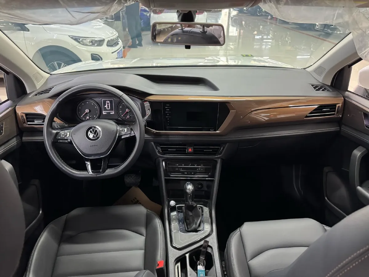 2021 Volkswagen Tharu 1.4T 150HP L4 7DCT,autocango,china used car exporter,china ev exporter,chinese used car exporter,chinese used ev exporter