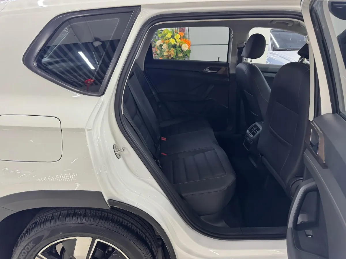 2021 Volkswagen Tharu 1.4T 150HP L4 7DCT,autocango,china used car exporter,china ev exporter,chinese used car exporter,chinese used ev exporter