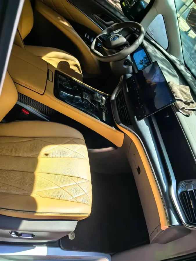 2022 HongQi HS7 3.0T 337HP V6 8AT,autocango,china used car exporter,china ev exporter,chinese used car exporter,chinese used ev exporter