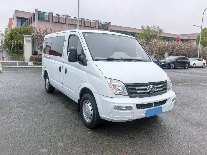 2021 MAXUS XinTu V80 2.0T 139HP L4 6MT,autocango,china used car exporter,china ev exporter,chinese used car exporter,chinese used ev exporter