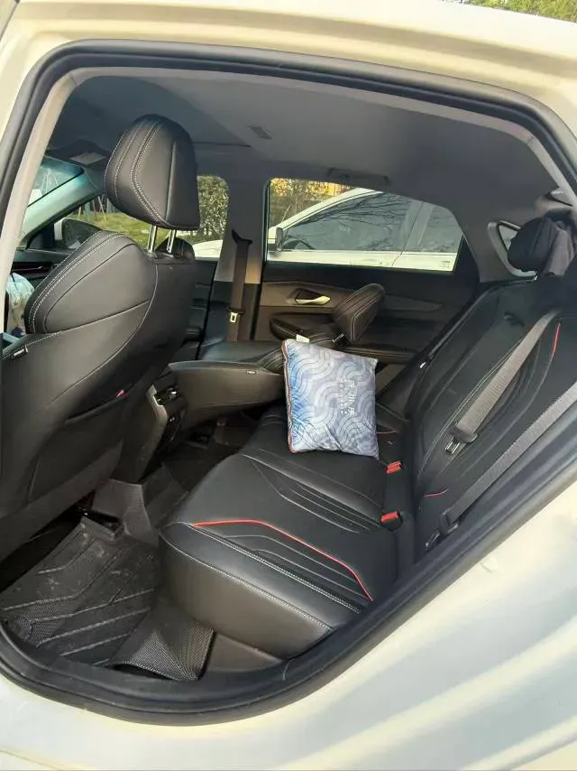 2024 Geely Binray 1.5T 181HP L4 7DCT,autocango,china used car exporter,china ev exporter,chinese used car exporter,chinese used ev exporter