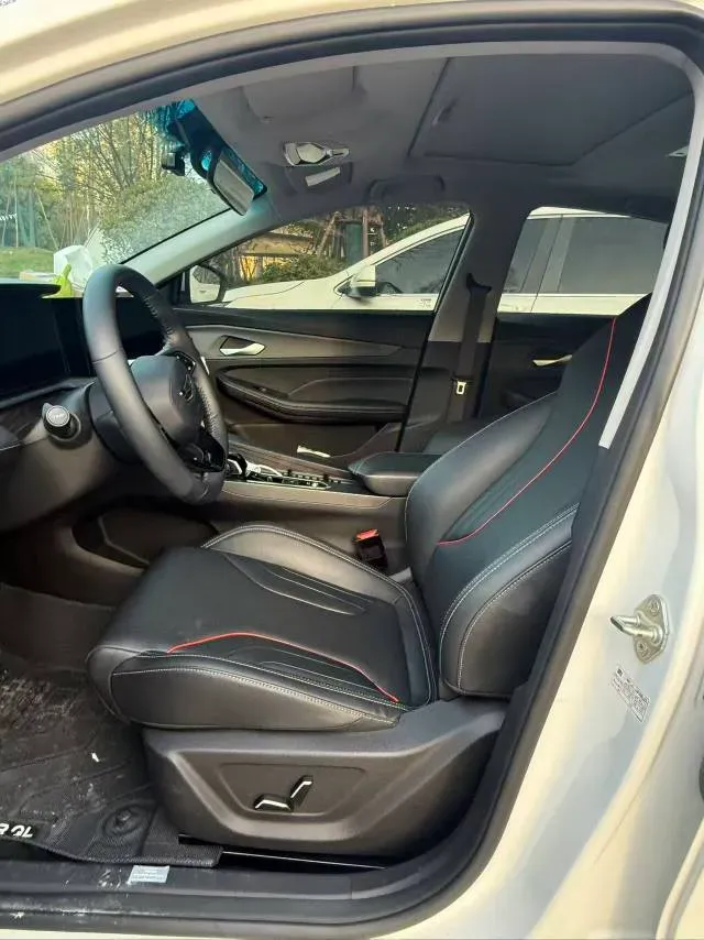 2024 Geely Binray 1.5T 181HP L4 7DCT,autocango,china used car exporter,china ev exporter,chinese used car exporter,chinese used ev exporter