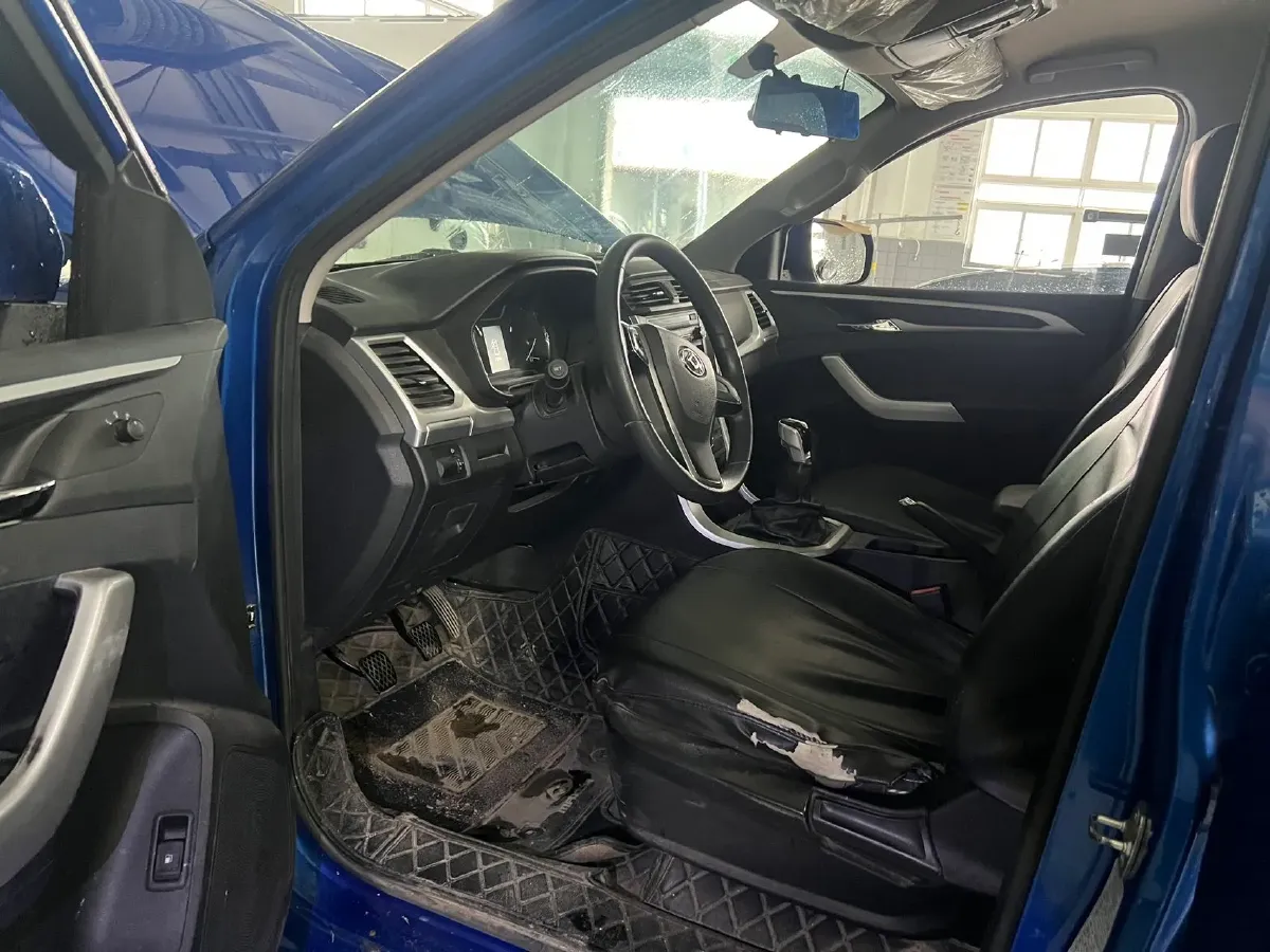 2022 MAXUS T60 2.0T 136HP L4 6MT,autocango,china used car exporter,china ev exporter,chinese used car exporter,chinese used ev exporter