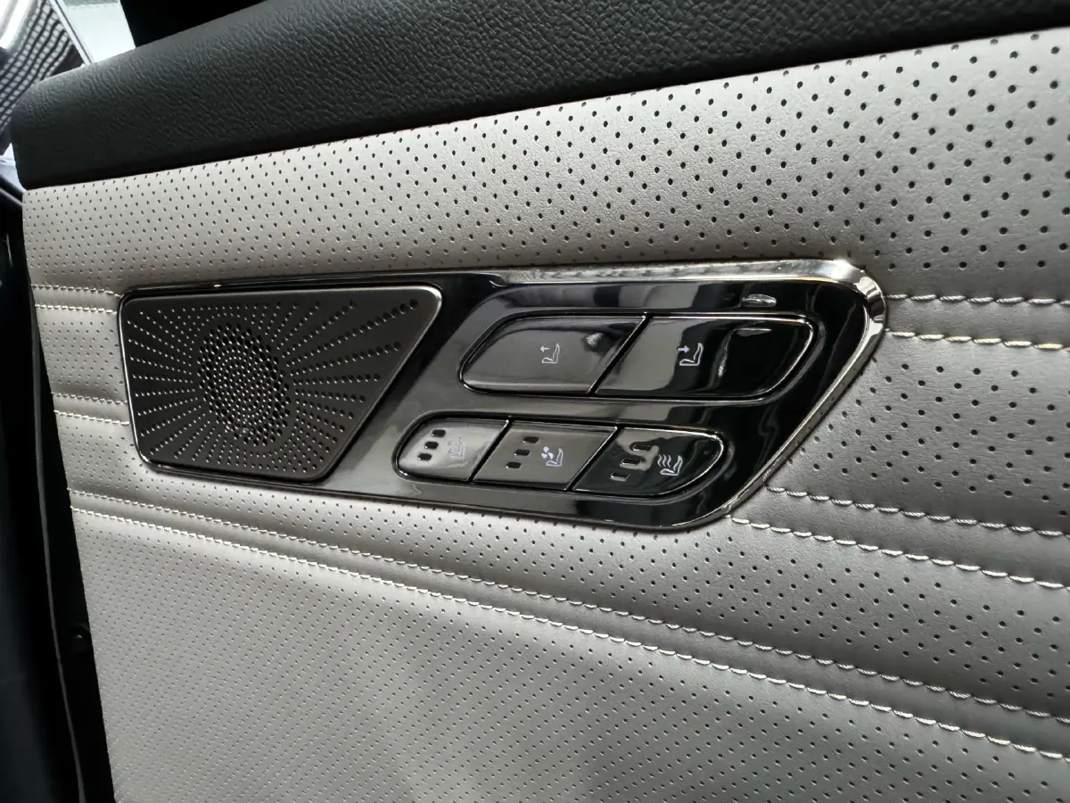 2025 Geely Galaxy Starshine 8 1.5T 163HP L4 3DHT PHEV 27.69KWH,autocango,china used car exporter,china ev exporter,chinese used car exporter,chinese used ev exporter