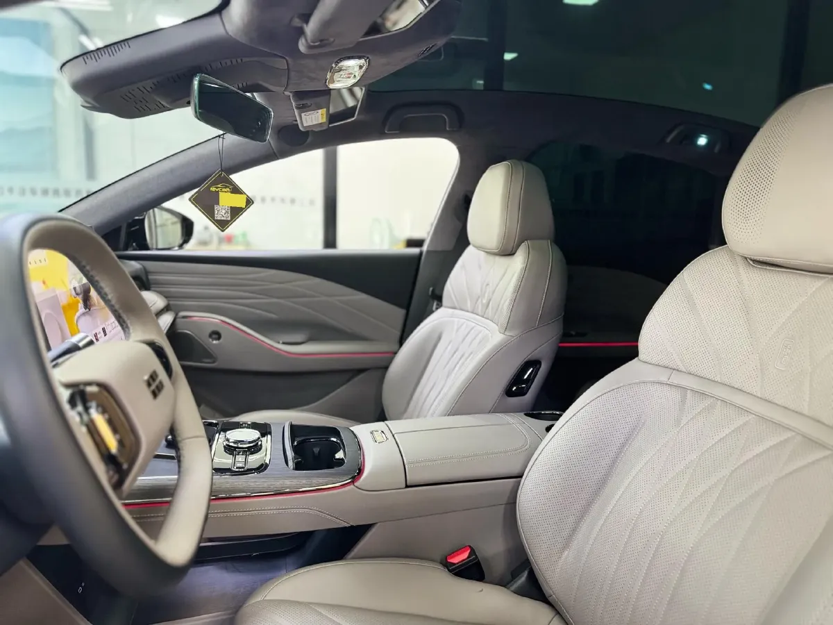 2025 Geely Galaxy Starshine 8 1.5T 163HP L4 3DHT PHEV 27.69KWH,autocango,china used car exporter,china ev exporter,chinese used car exporter,chinese used ev exporter