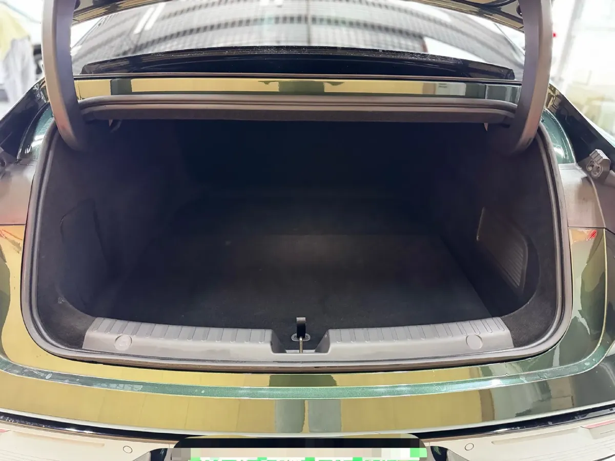 2025 Geely Galaxy Starshine 8 1.5T 163HP L4 3DHT PHEV 27.69KWH,autocango,china used car exporter,china ev exporter,chinese used car exporter,chinese used ev exporter