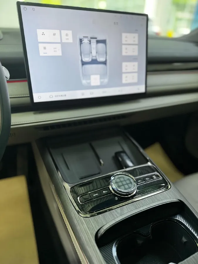 2025 Geely Galaxy Starshine 8 1.5T 163HP L4 3DHT PHEV 27.69KWH,autocango,china used car exporter,china ev exporter,chinese used car exporter,chinese used ev exporter