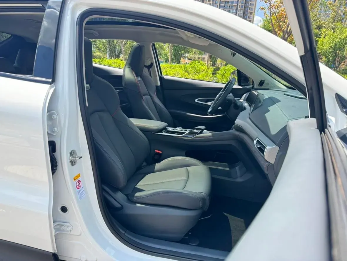 2020 ChangAn UNI-T 1.5T 180HP L4 7DCT,autocango,china used car exporter,china ev exporter,chinese used car exporter,chinese used ev exporter