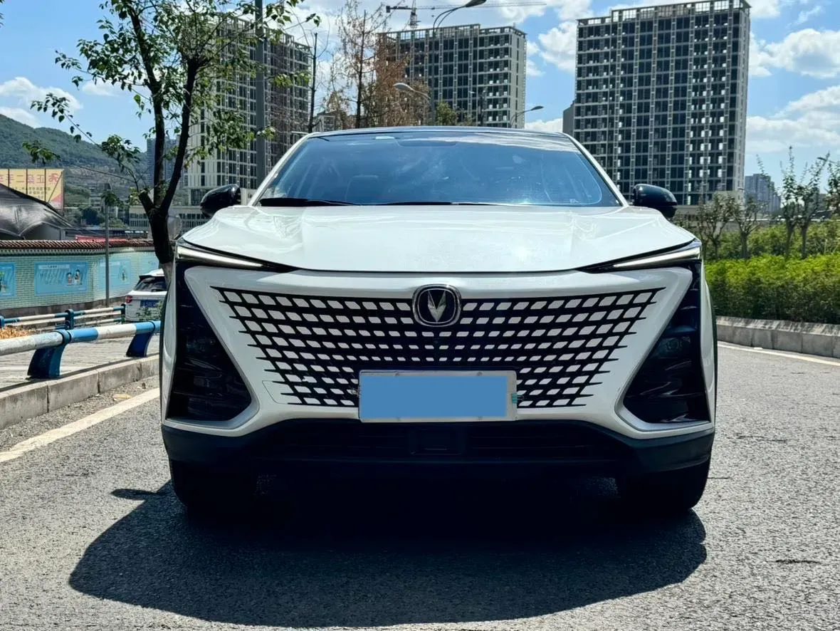 2020 ChangAn UNI-T 1.5T 180HP L4 7DCT,autocango,china used car exporter,china ev exporter,chinese used car exporter,chinese used ev exporter