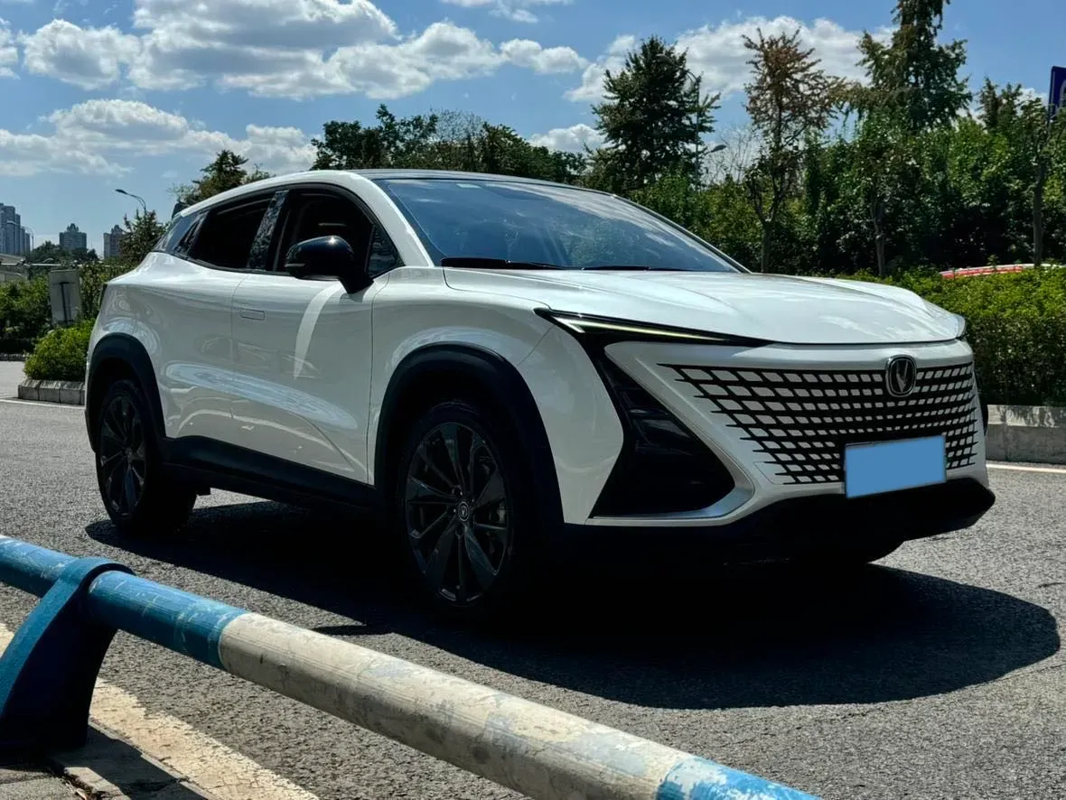 2020 ChangAn UNI-T 1.5T 180HP L4 7DCT,autocango,china used car exporter,china ev exporter,chinese used car exporter,chinese used ev exporter