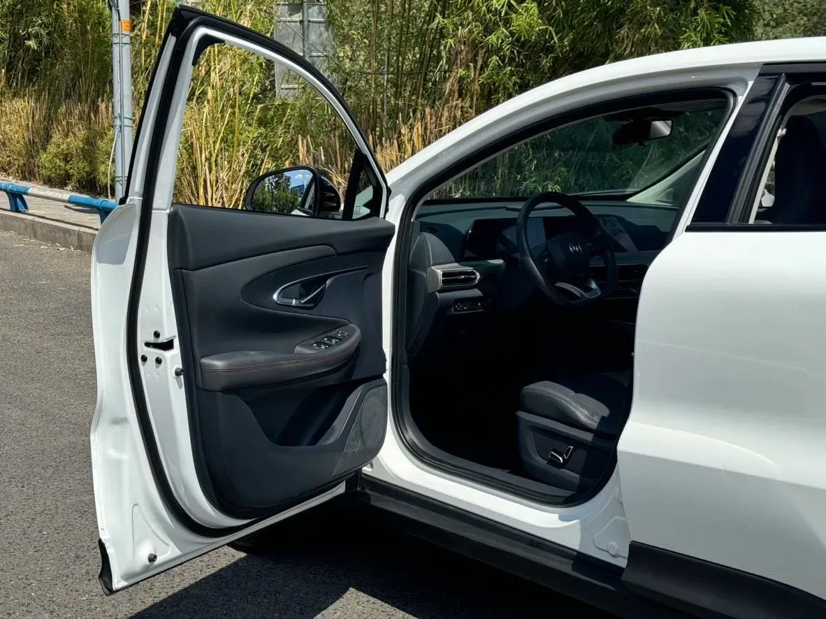 2020 ChangAn UNI-T 1.5T 180HP L4 7DCT,autocango,china used car exporter,china ev exporter,chinese used car exporter,chinese used ev exporter