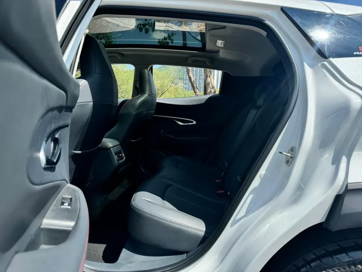 2020 ChangAn UNI-T 1.5T 180HP L4 7DCT,autocango,china used car exporter,china ev exporter,chinese used car exporter,chinese used ev exporter