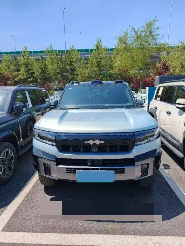 2025 FangChengBao Bao 8 2.0T 245HP L4 E-CVT PHEV 36.8KWH,autocango,china used car exporter,china ev exporter,chinese used car exporter,chinese used ev exporter