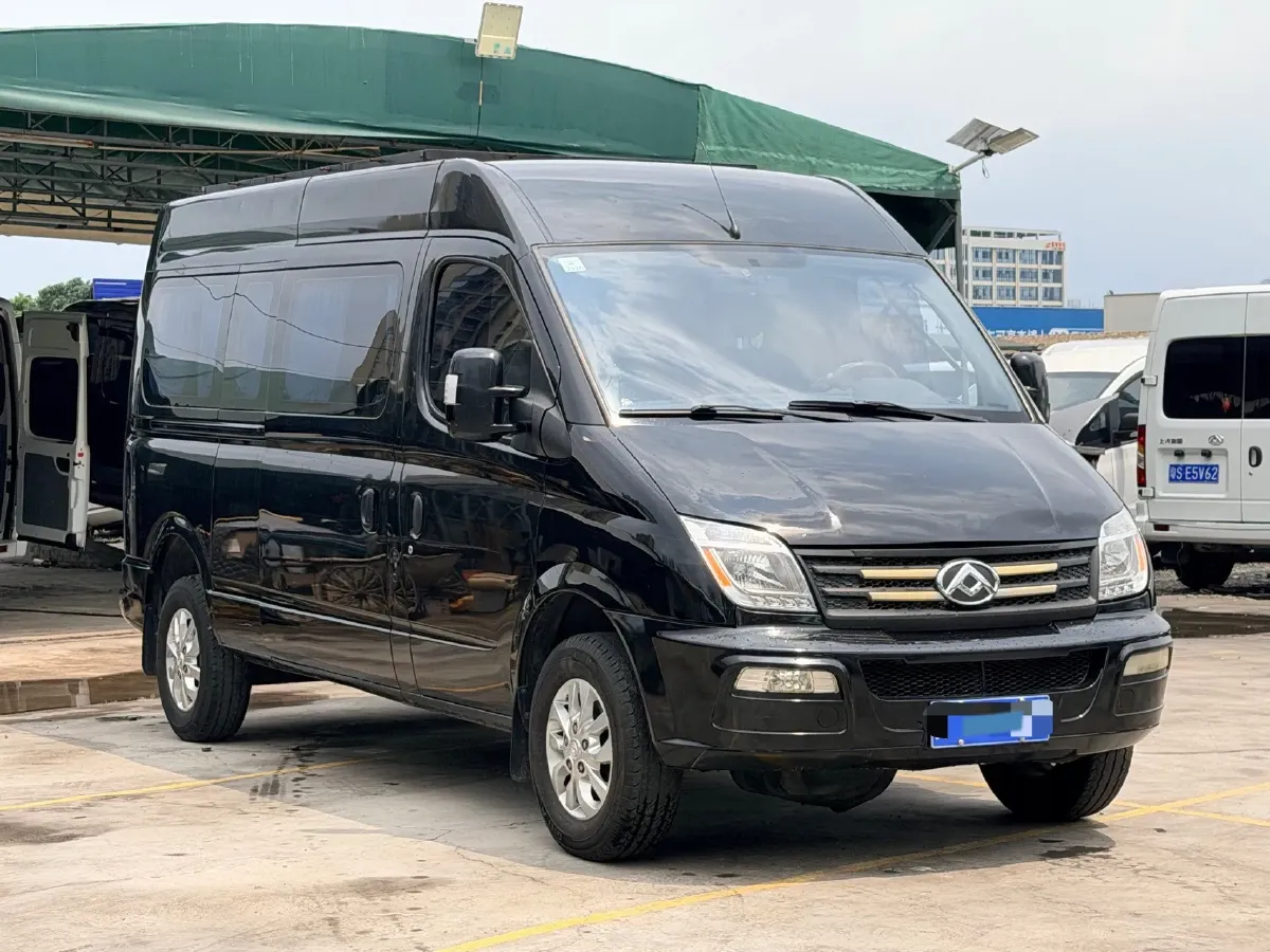 2021 MAXUS XinTu V80 2.0T 139HP L4 6AMT,autocango,china used car exporter,china ev exporter,chinese used car exporter,chinese used ev exporter