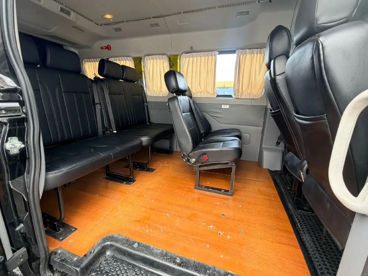 2021 MAXUS XinTu V80 2.0T 139HP L4 6AMT,autocango,china used car exporter,china ev exporter,chinese used car exporter,chinese used ev exporter