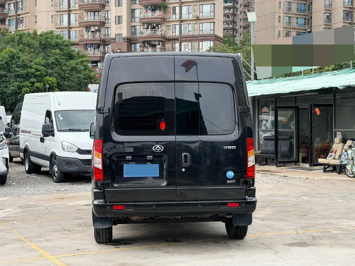 2021 MAXUS XinTu V80 2.0T 139HP L4 6AMT,autocango,china used car exporter,china ev exporter,chinese used car exporter,chinese used ev exporter