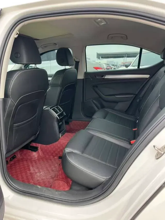 2019 Skoda Superb 1.4T 150HP L4 7DCT,autocango,china used car exporter,china ev exporter,chinese used car exporter,chinese used ev exporter