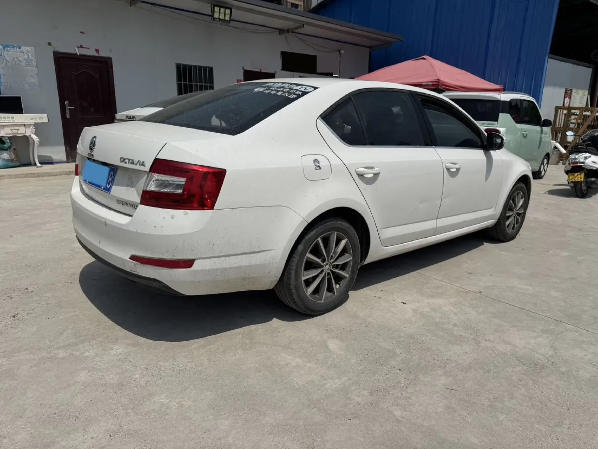 2018 Skoda Octavia 1.6L 110HP L4 6AT,autocango,china used car exporter,china ev exporter,chinese used car exporter,chinese used ev exporter