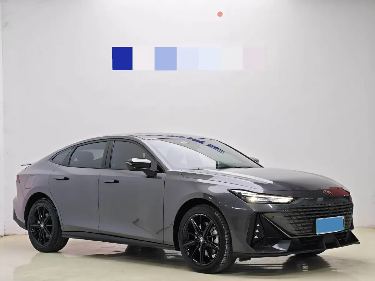 2023 ChangAn UNI-V iDD 1.5T 170HP L4 6TCT PHEV 18.4KWH,autocango,china used car exporter,china ev exporter,chinese used car exporter,chinese used ev exporter