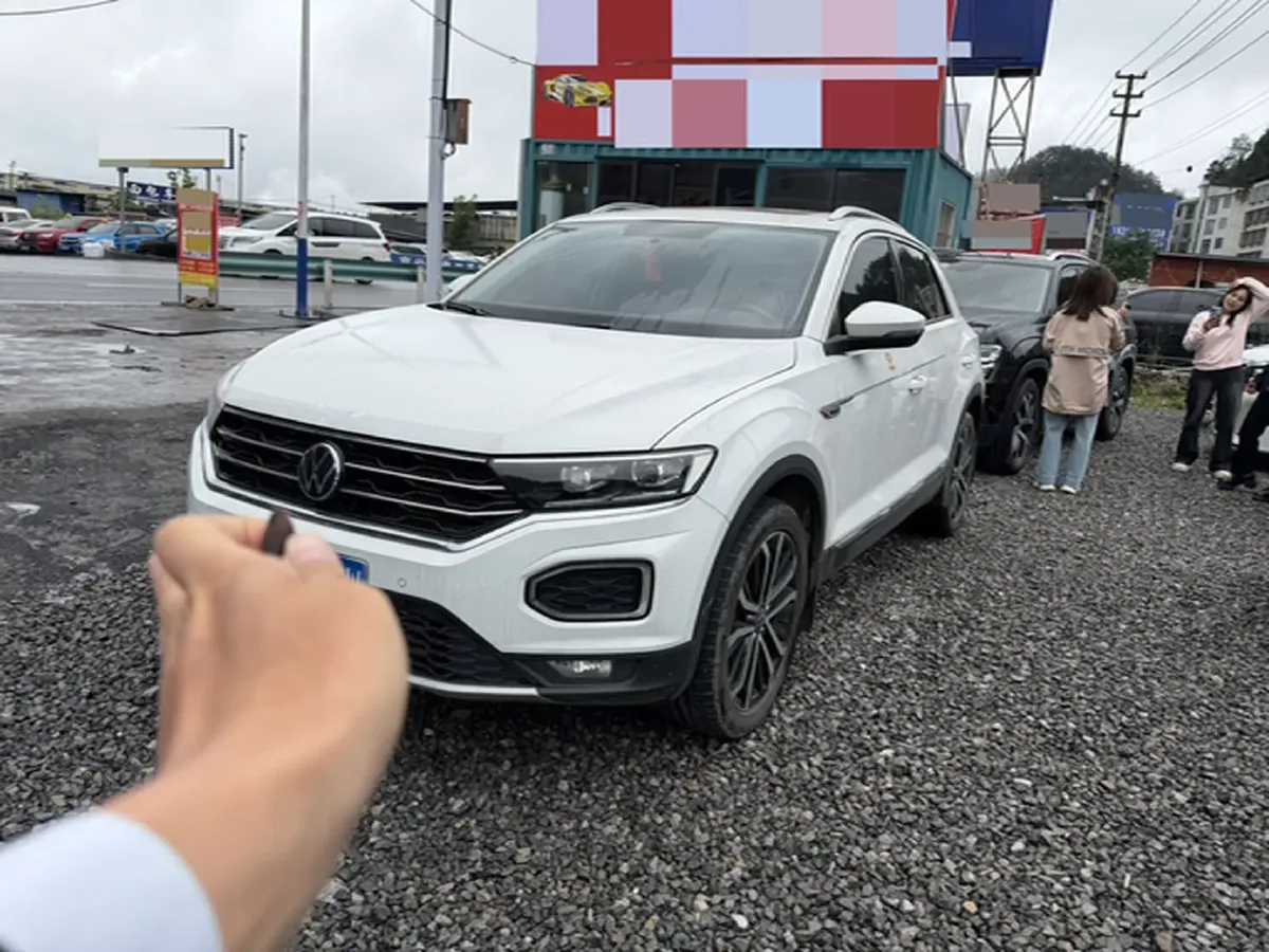 2022 Volkswagen T-Roc 1.4T 150HP L4 7DCT,autocango,china used car exporter,china ev exporter,chinese used car exporter,chinese used ev exporter
