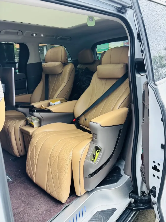 2022 Mercedes-Benz GLC Class 2.0T 197HP L4 9AT,autocango,china used car exporter,china ev exporter,chinese used car exporter,chinese used ev exporter