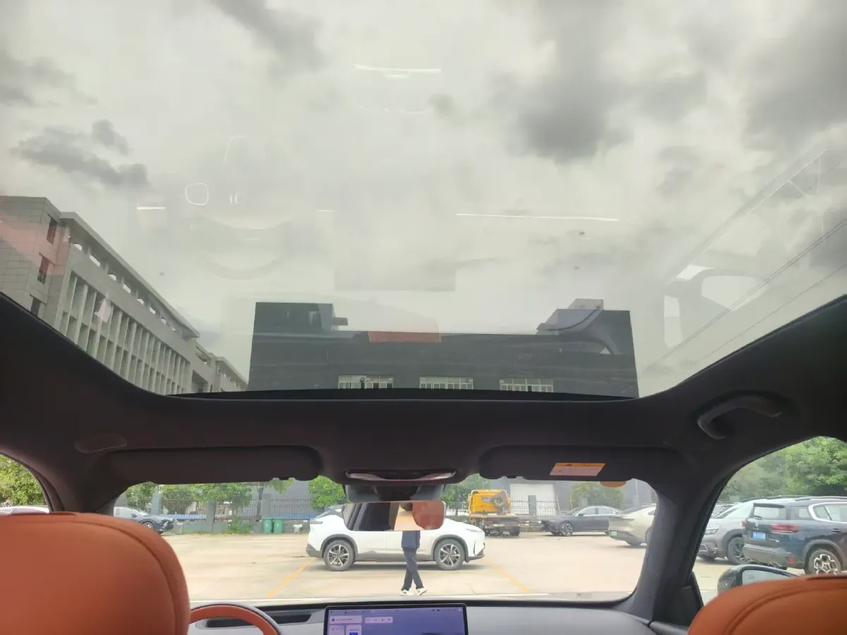 2025 ChangAn QiYuan Q07 1.5L 98HP L4 E-CVT PHEV,autocango,china used car exporter,china ev exporter,chinese used car exporter,chinese used ev exporter